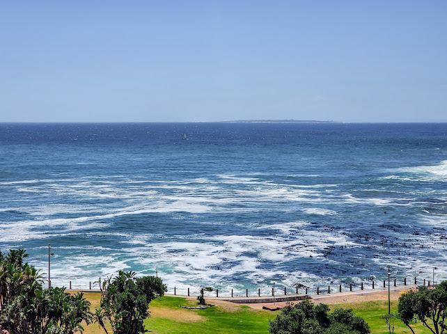 2 Bedroom Property for Sale in Sea Point Western Cape